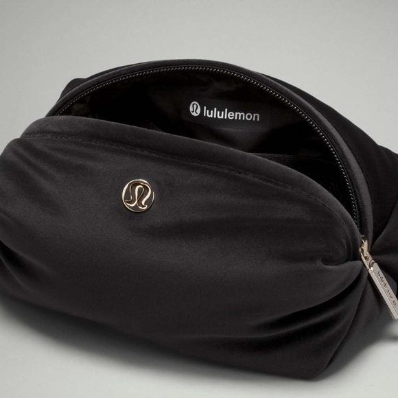 lululemon Black Mini Velour Pouch - Picture 4 of 5